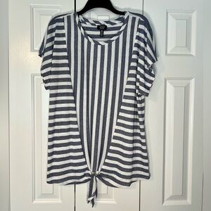 Jones New York Navy and White Striped Short Sleeve Top